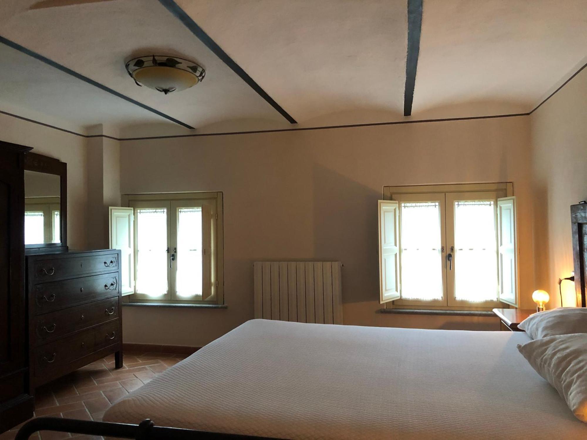 Agriturismo La Valle Della Lavanda - Podere Mezzastrada Fauglia Habitación foto